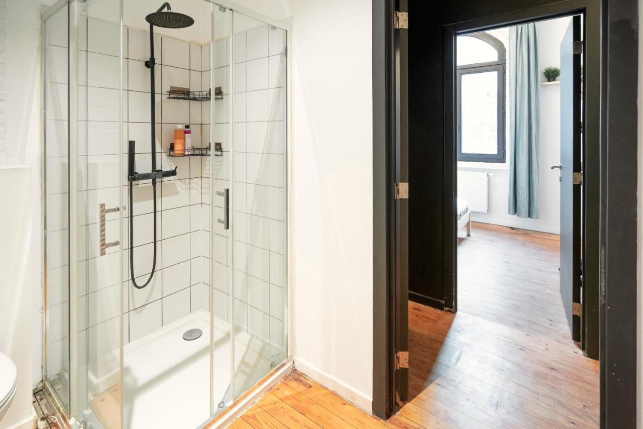 Charming Two-Bedroom River Side Apartment Antwerpen Eksteriør billede