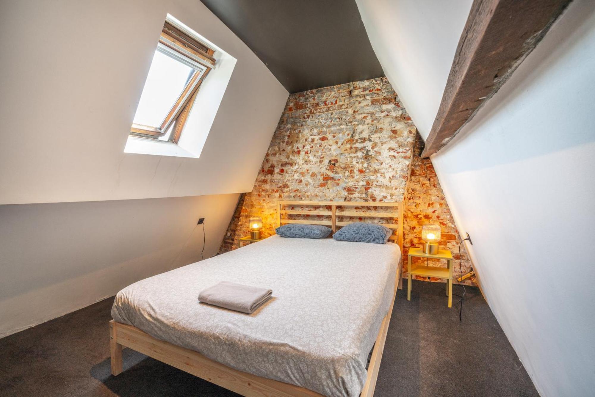 Charming Two-Bedroom River Side Apartment Antwerpen Eksteriør billede