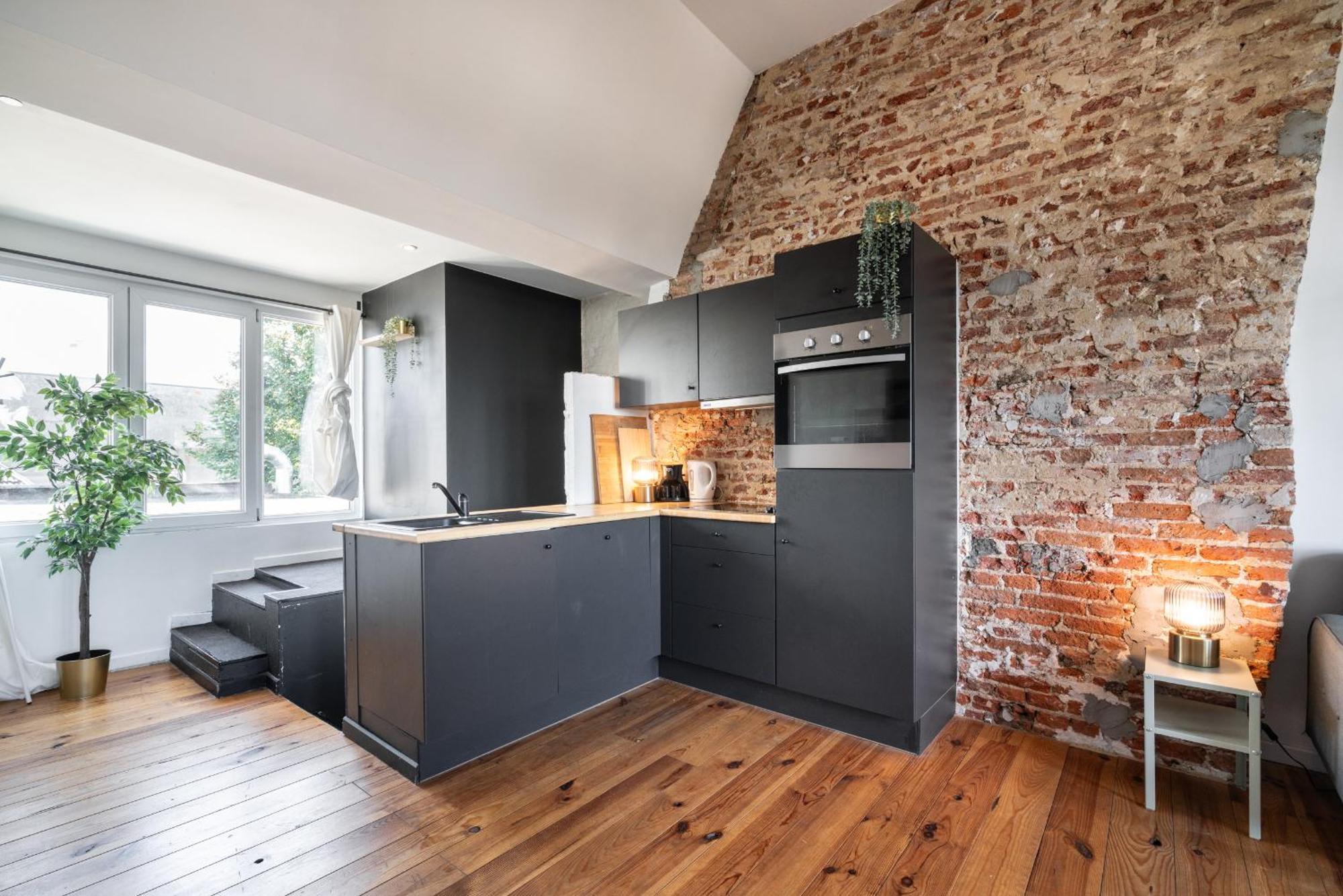 Charming Two-Bedroom River Side Apartment Antwerpen Eksteriør billede