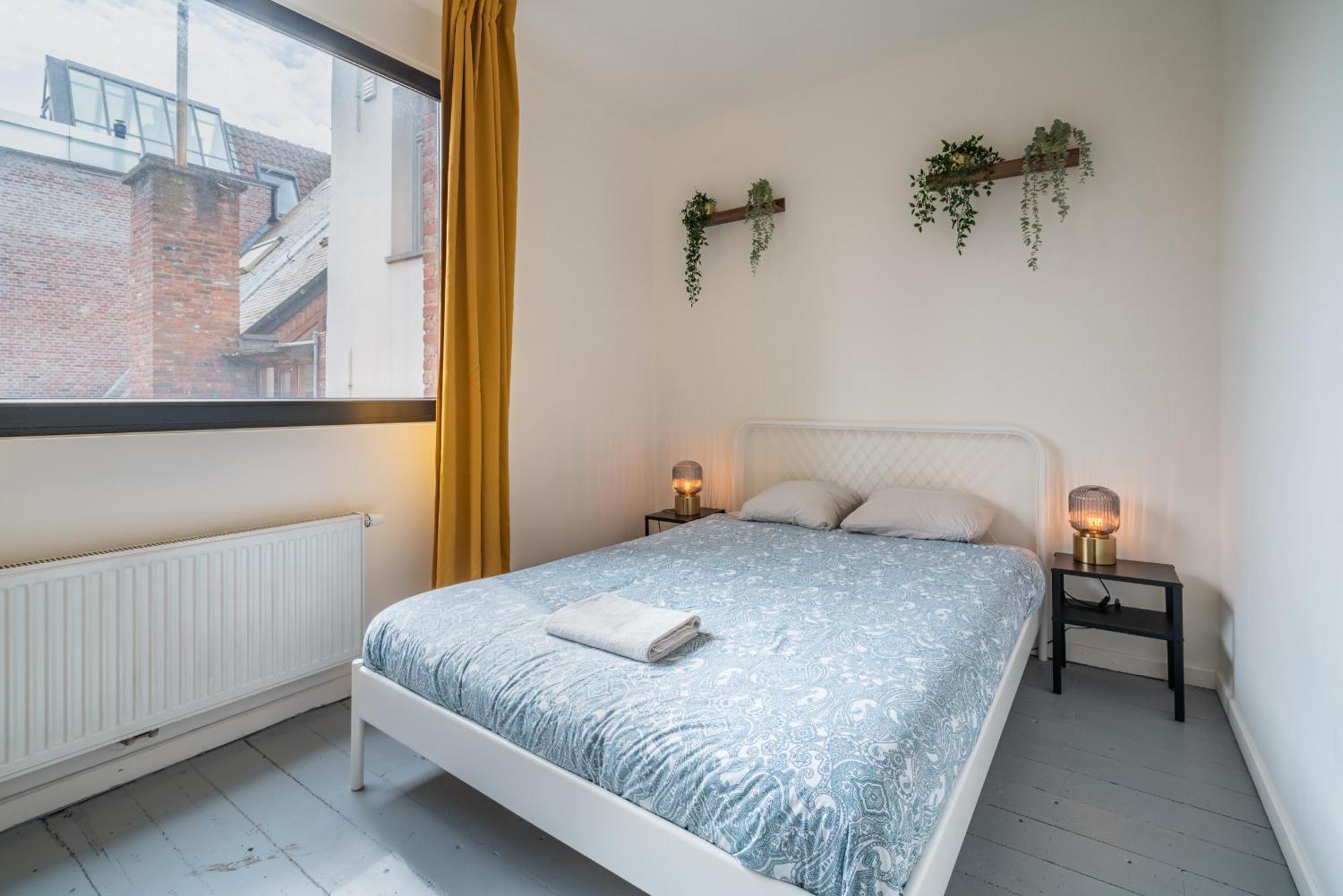 Charming Two-Bedroom River Side Apartment Antwerpen Eksteriør billede
