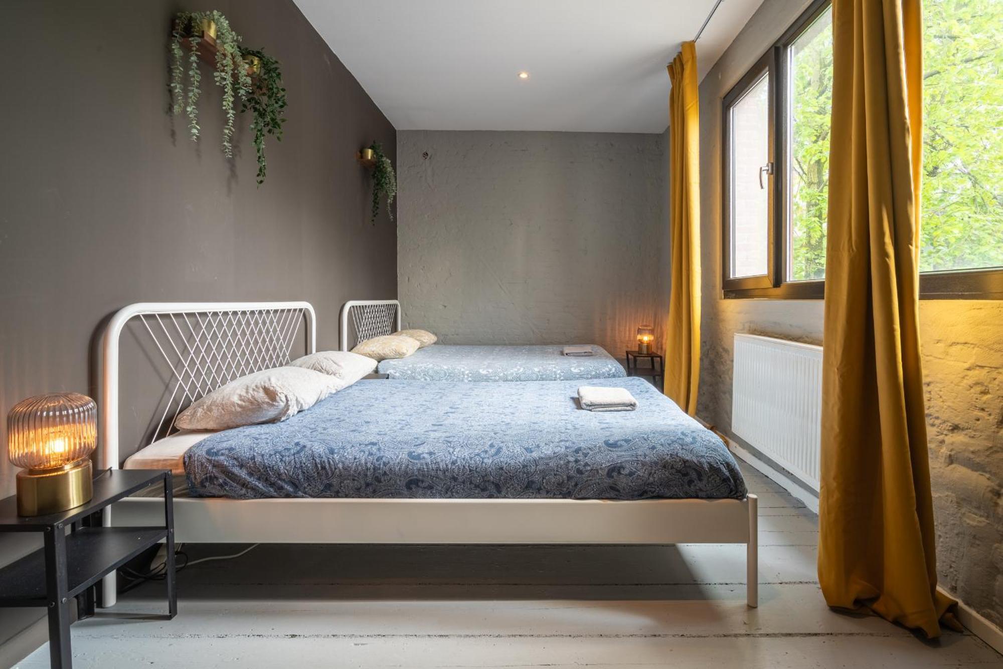 Charming Two-Bedroom River Side Apartment Antwerpen Eksteriør billede