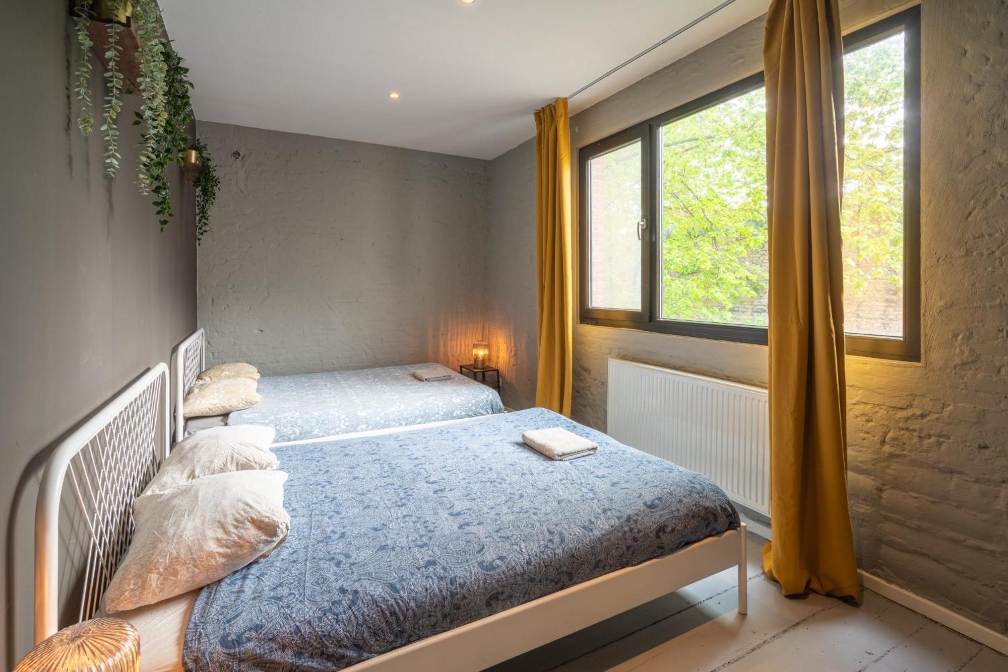 Charming Two-Bedroom River Side Apartment Antwerpen Eksteriør billede