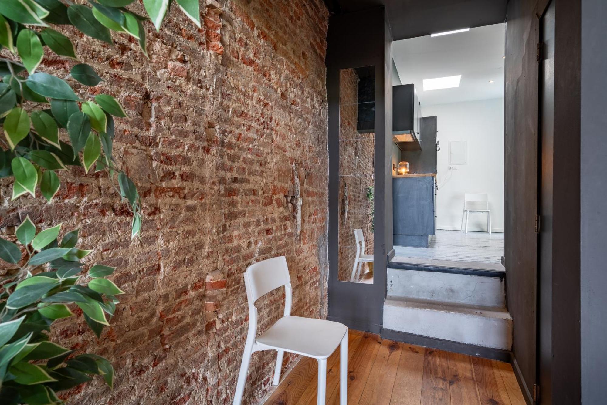 Charming Two-Bedroom River Side Apartment Antwerpen Eksteriør billede